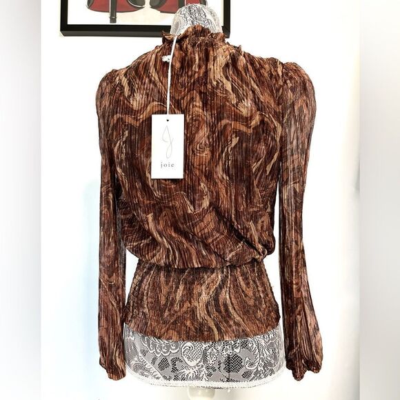 Joie blouse. NWT  - Picture 2 of 6